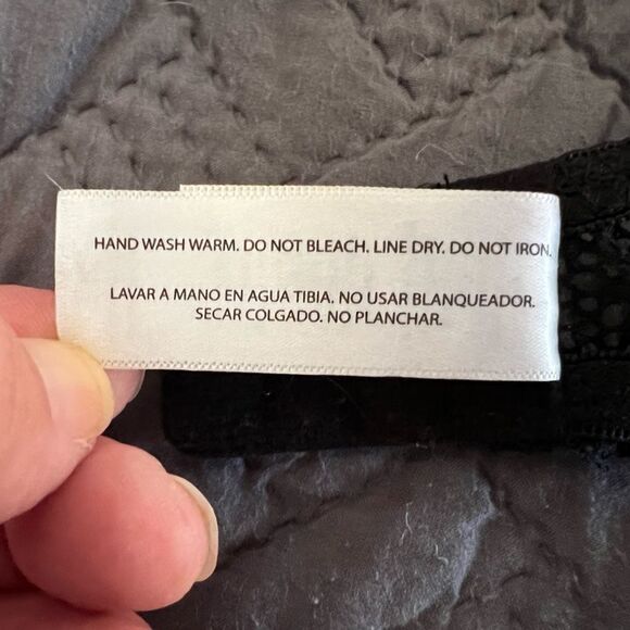 Jessica Simpson 34C Bra - Picture 8 of 8